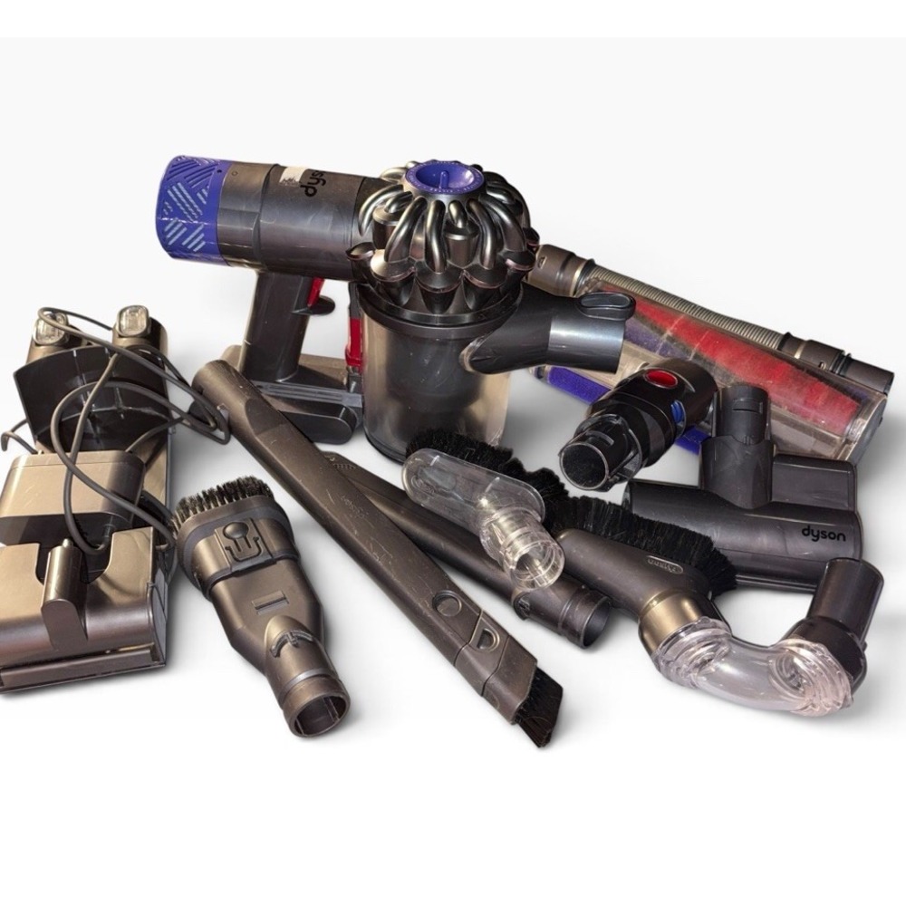 Dyson V6 Cordless Handheld Vacuum 21.6V w/ Charger Dock Stand Brush Attachments